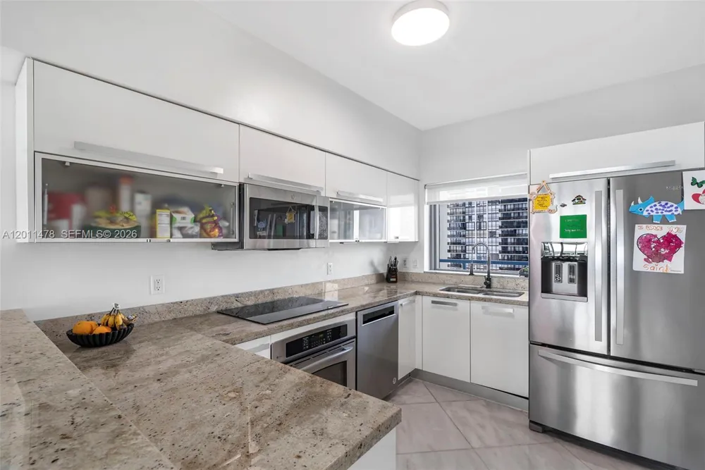 601 NE 36th St #1103 Miami, FL 33137