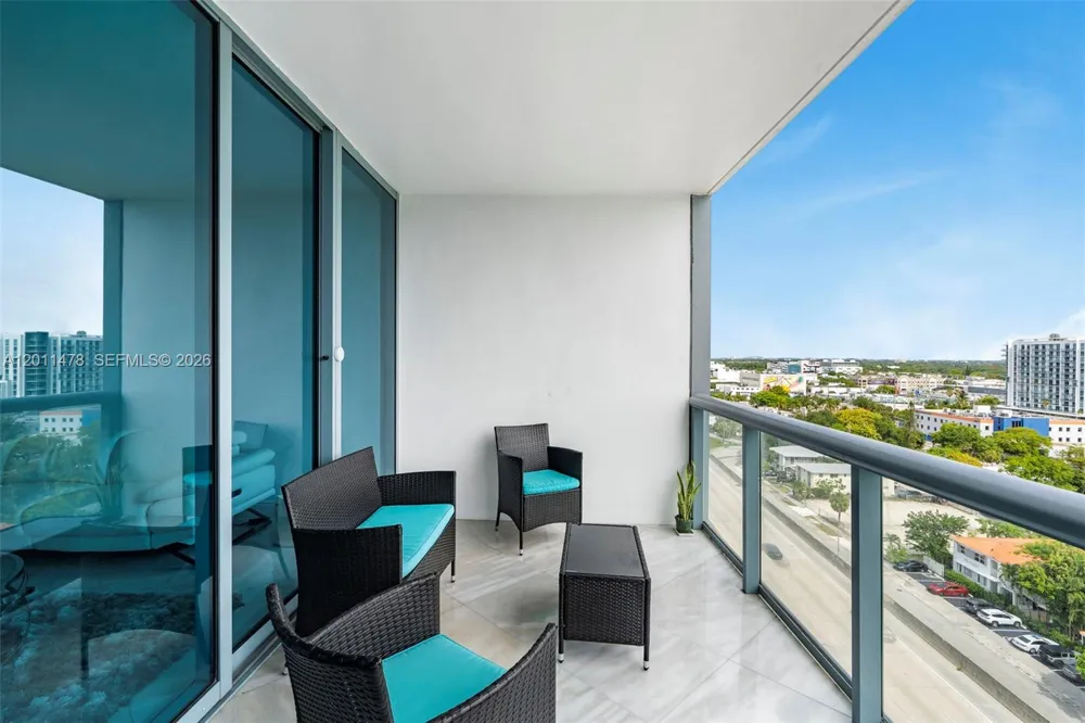 601 NE 36th St #1103 Miami, FL 33137