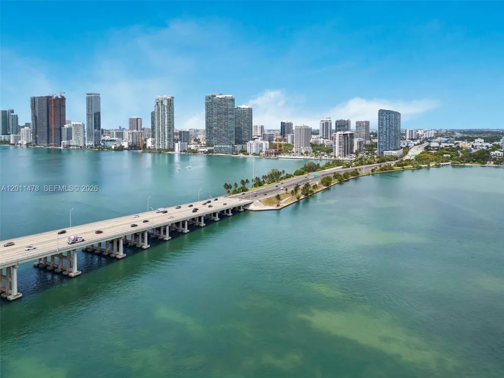 601 NE 36th St #1103 Miami, FL 33137
