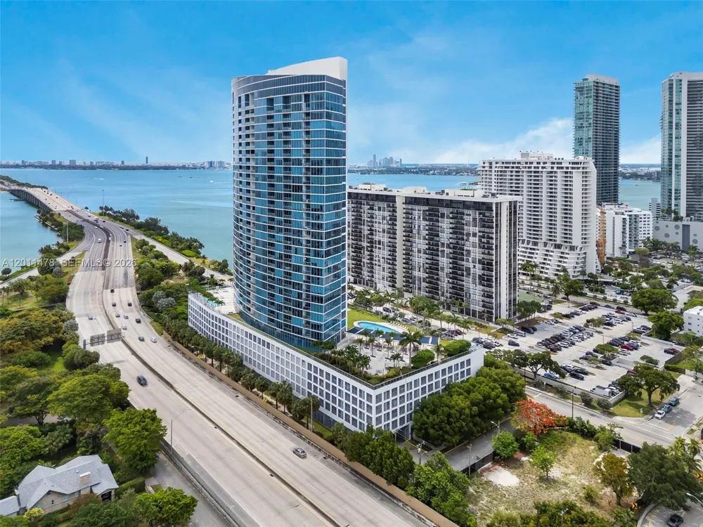 601 NE 36th St #1103 Miami, FL 33137