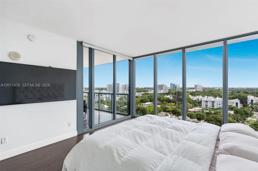 601 NE 36th St #1103 Miami, FL 33137