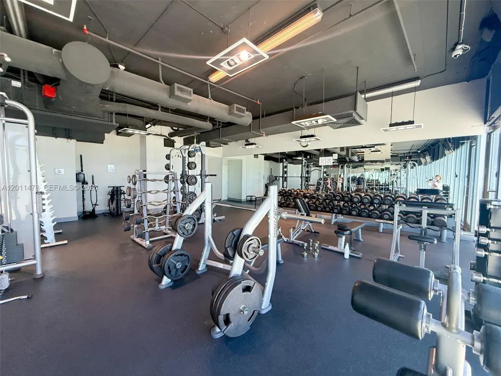 601 NE 36th St #1103 Miami, FL 33137