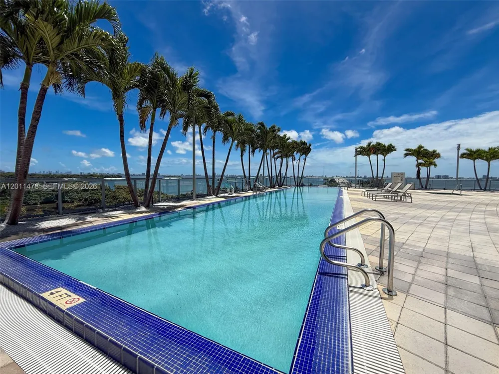 601 NE 36th St #1103 Miami, FL 33137