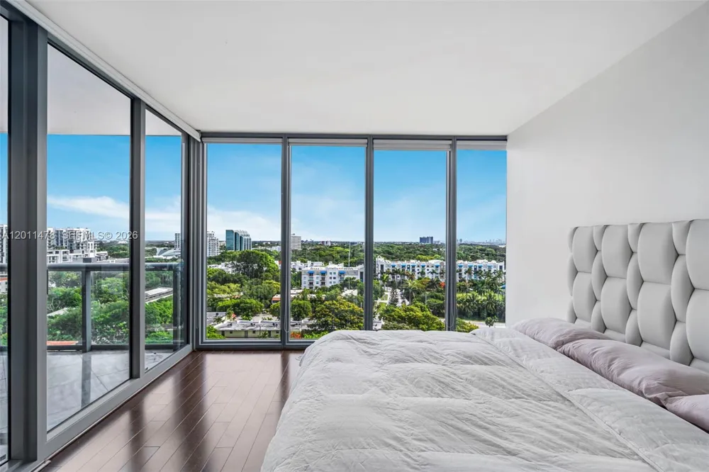 601 NE 36th St #1103 Miami, FL 33137