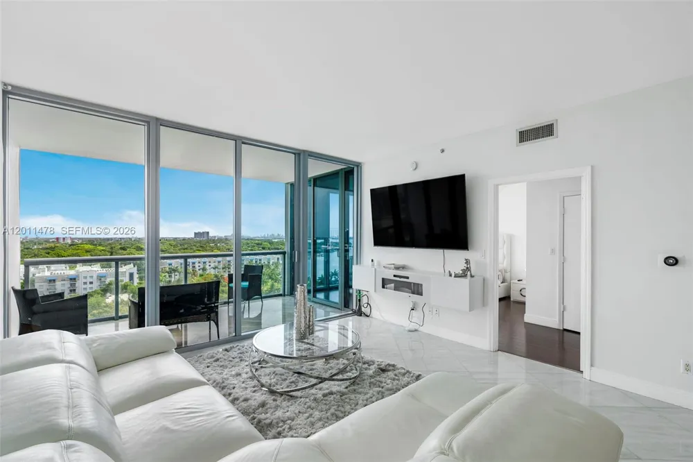 601 NE 36th St #1103 Miami, FL 33137