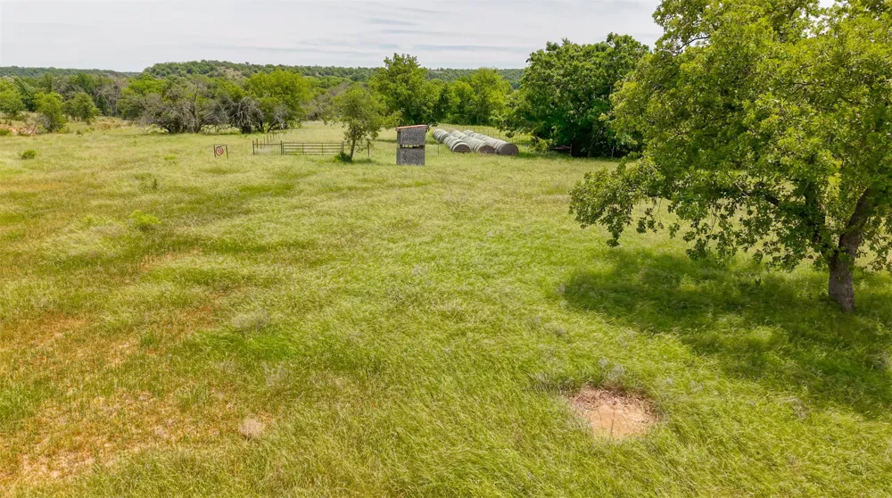 7523 County Road 163 Stephenville, TX 76401