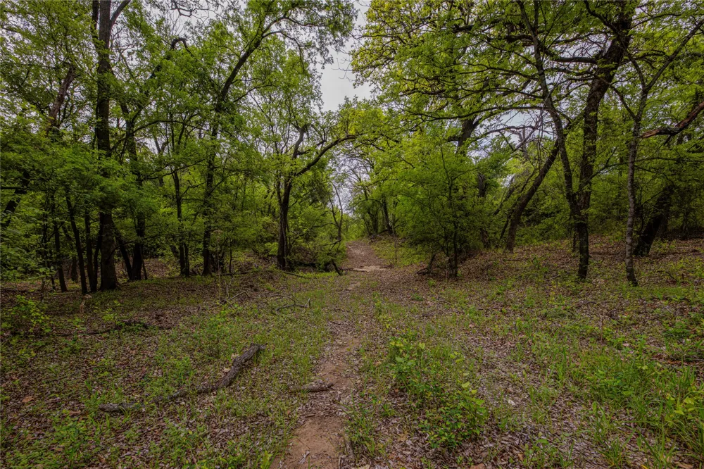 7523 County Road 163 Stephenville, TX 76401