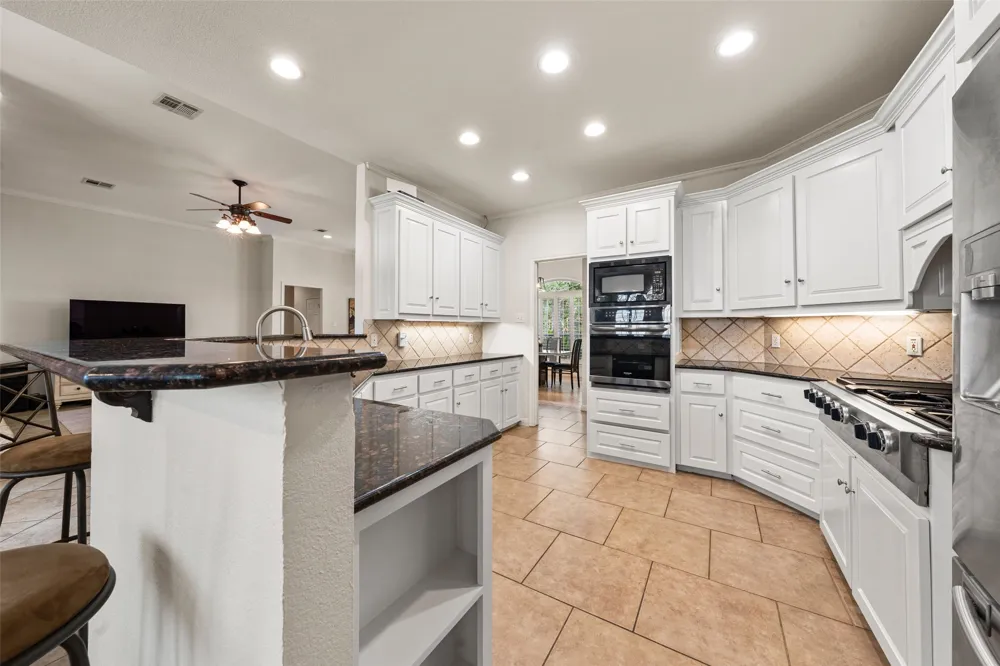 175 Winding Trail Crawford, TX 76638