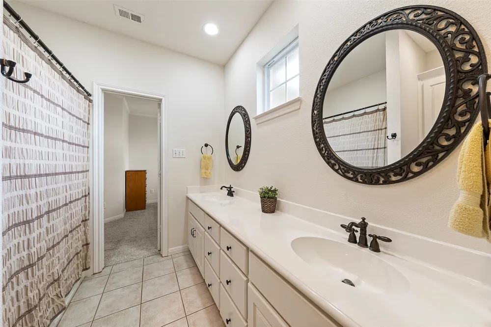 175 Winding Trail Crawford, TX 76638