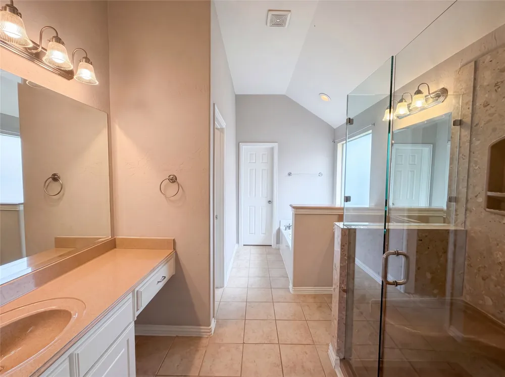 10330 Sandbar Drive Irving, TX 75063