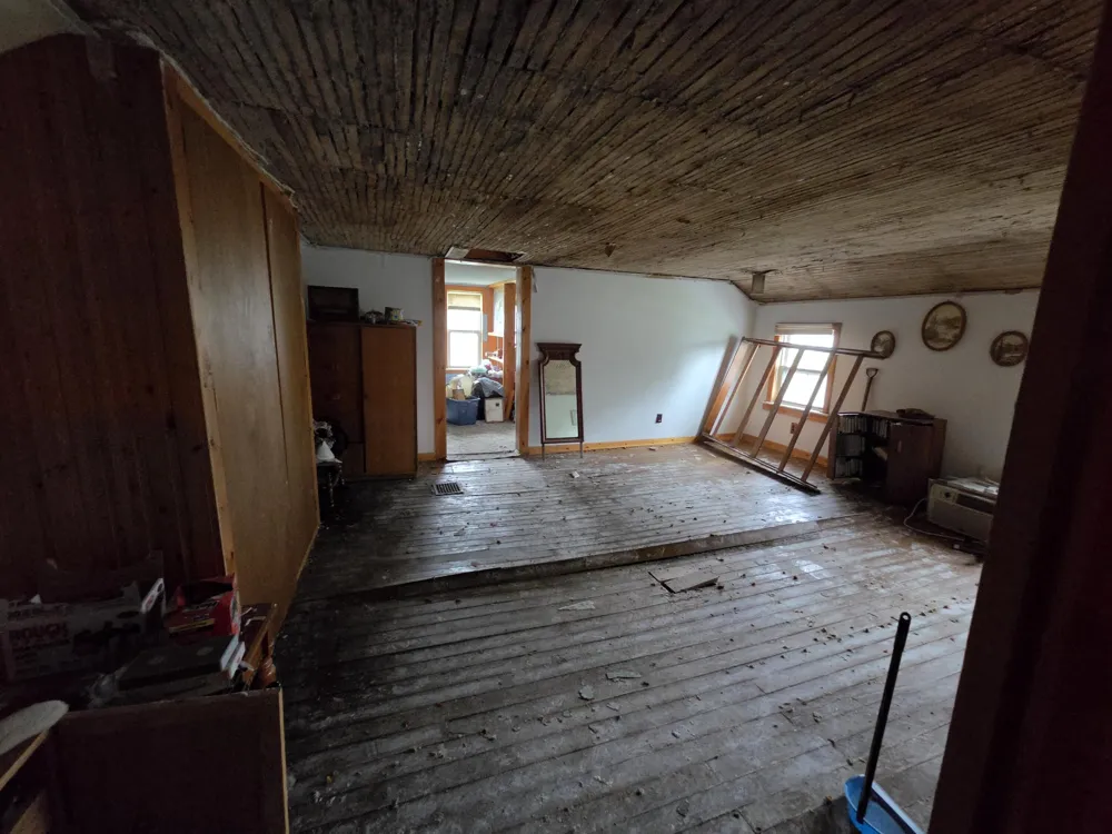 19120 Welch Milan, MI 48160
