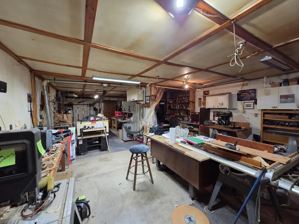 19120 Welch Milan, MI 48160