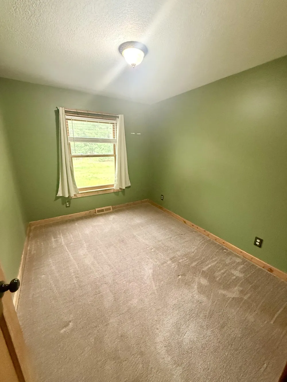 2472 W 14 Mile Road Lilley Township, MI 49309