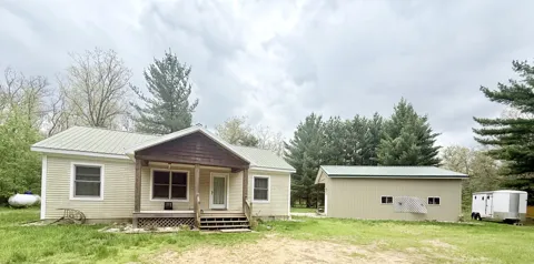 2472 W 14 Mile Road