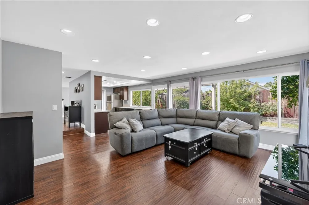 3631 Claremont Irvine, CA 92614