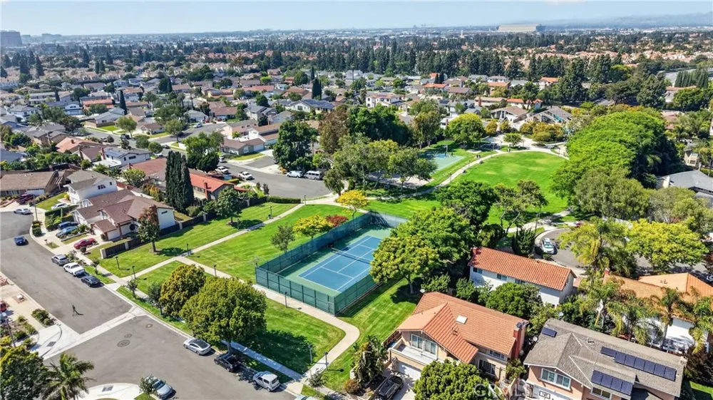 3631 Claremont Irvine, CA 92614