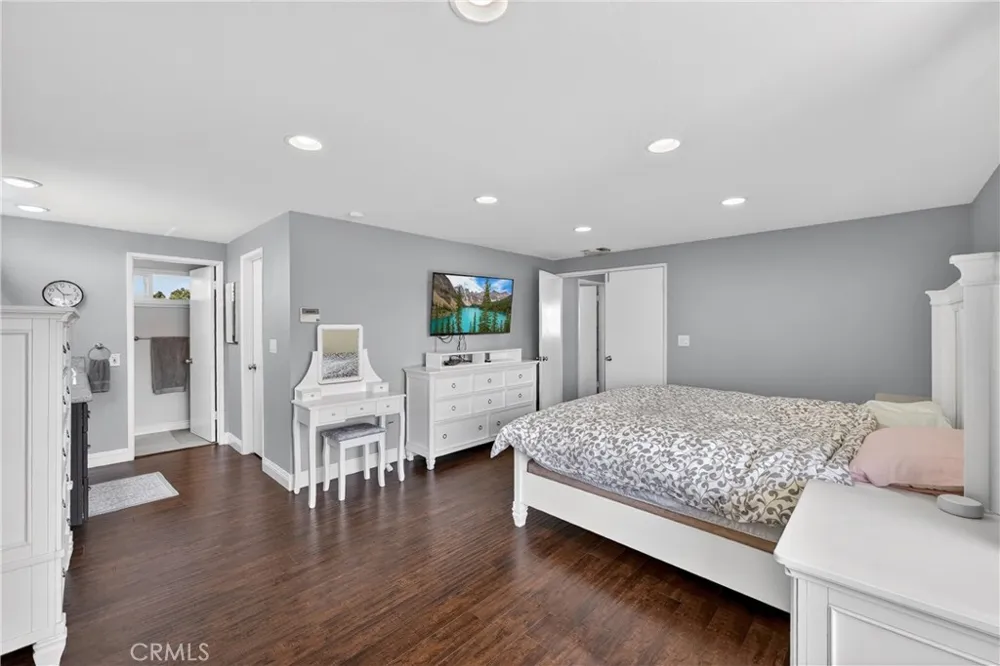 3631 Claremont Irvine, CA 92614