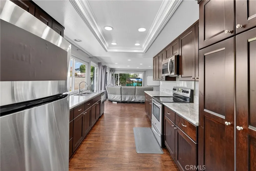3631 Claremont Irvine, CA 92614