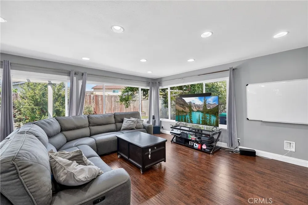 3631 Claremont Irvine, CA 92614
