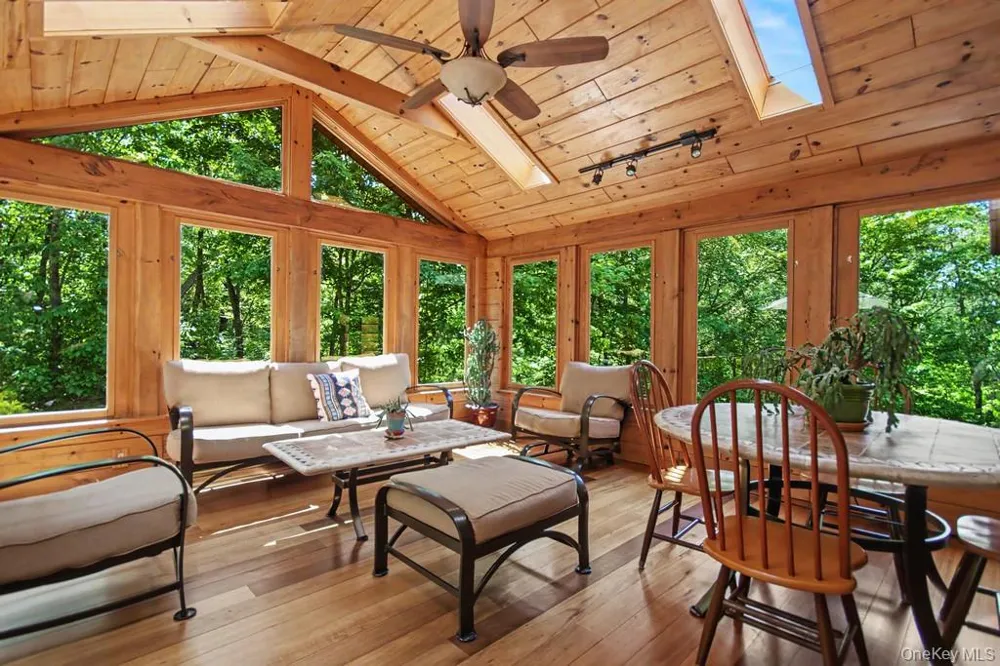 33 Cimarron Road Putnam Valley, NY 10579