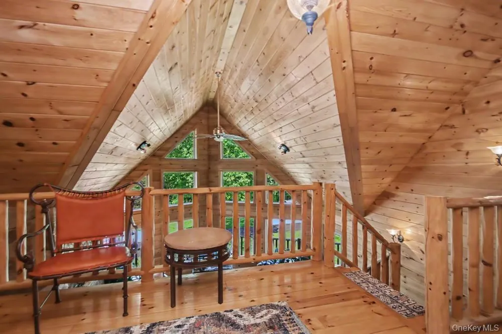 33 Cimarron Road Putnam Valley, NY 10579