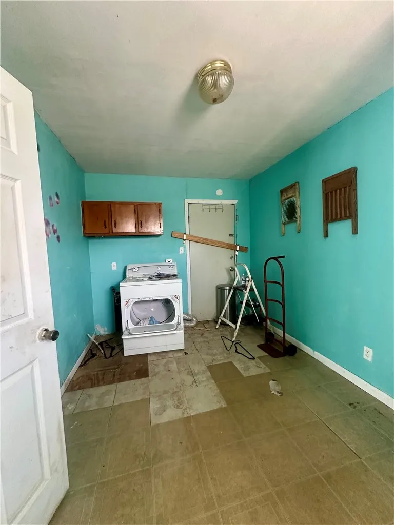801 Ruben Chavez Robstown, TX 78380