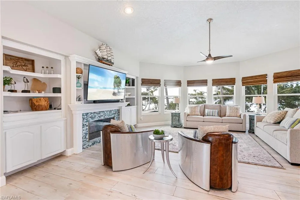 12201 Shoreview Drive Matlacha, FL 33993