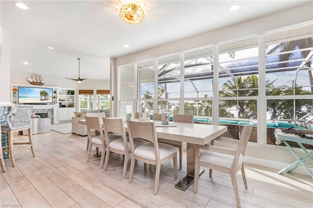 12201 Shoreview Drive Matlacha, FL 33993