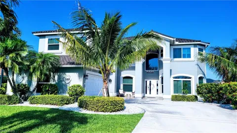 3328 SE 17th Place