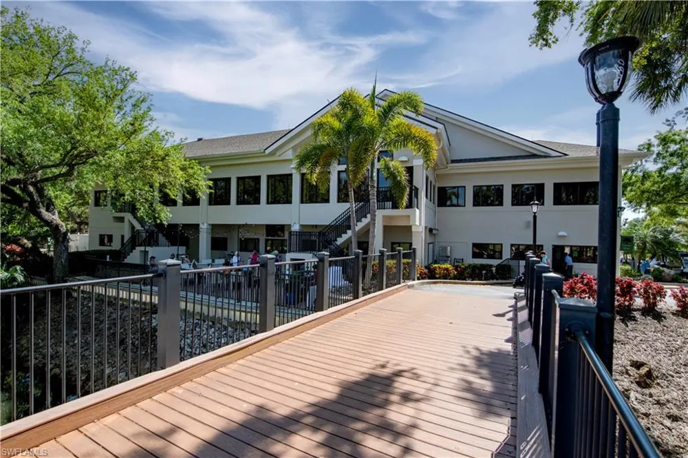 20695 Country Barn Drive Estero, FL 33928