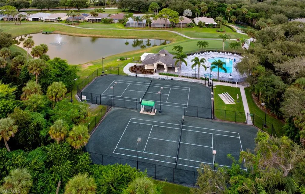 20695 Country Barn Drive Estero, FL 33928