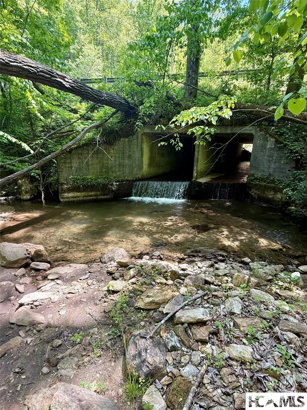 1 Highway 107 Highway Glenville, NC 28736