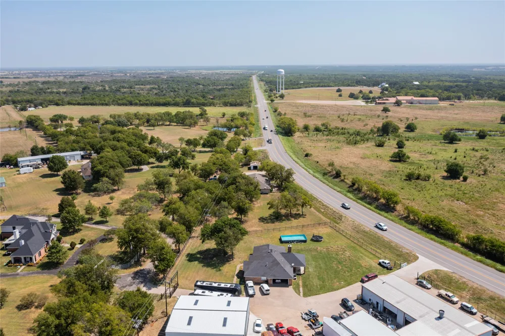 7610 Highway 34 Scurry, TX 75158
