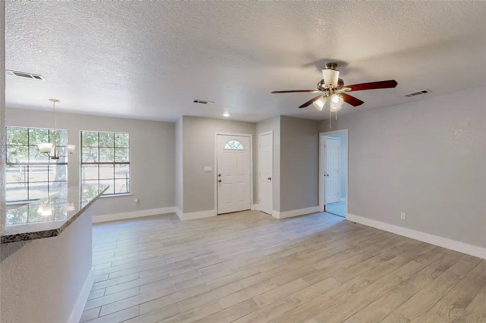 7610 Highway 34 Scurry, TX 75158