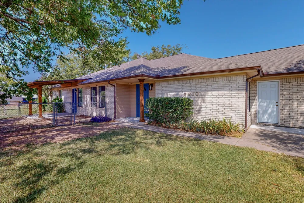 7610 Highway 34 Scurry, TX 75158
