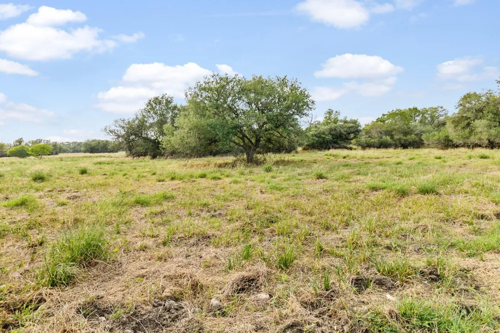 6 Fm 530 Edna, TX 77957