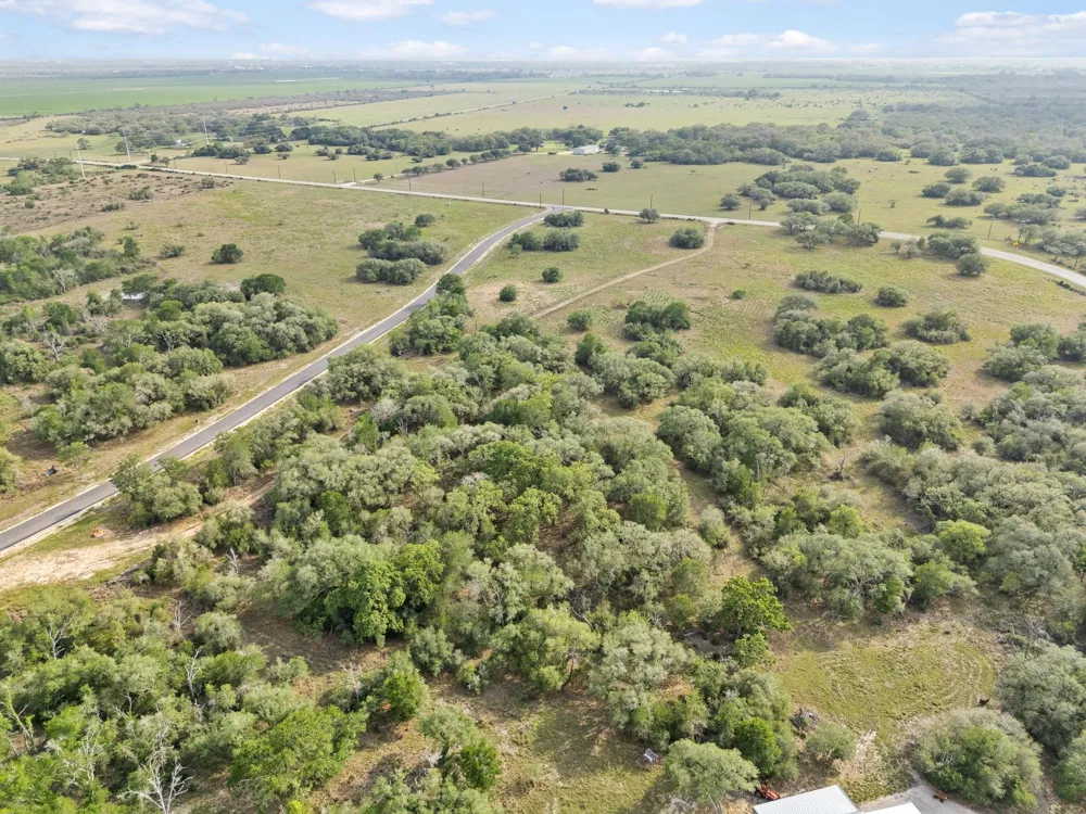 6 Fm 530 Edna, TX 77957