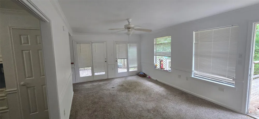 334 Dogwood Onalaska, TX 77360