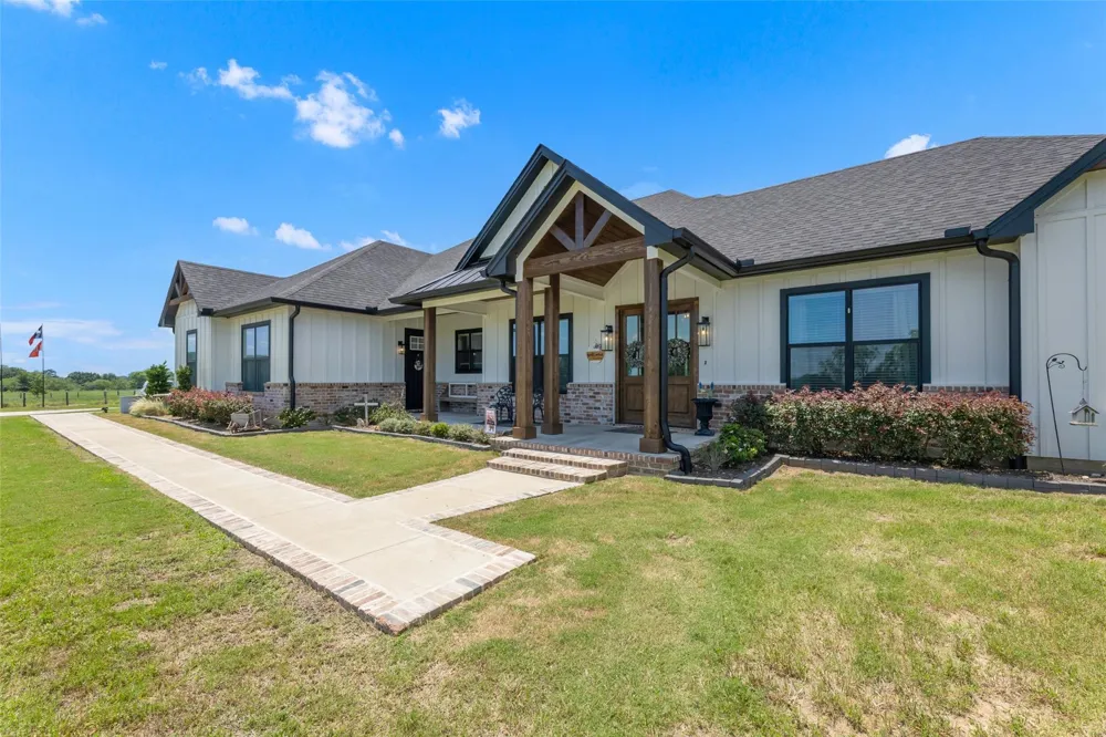 9163 Fm 46 Franklin, TX 77856