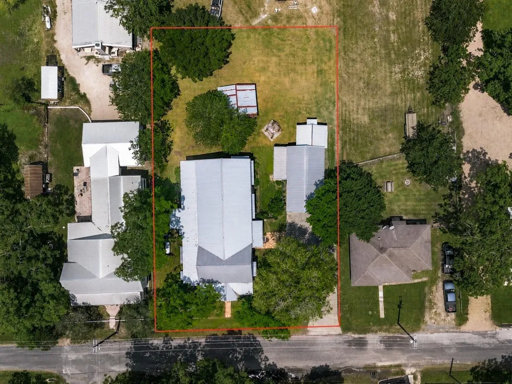210 Church Street Fayetteville, TX 78940
