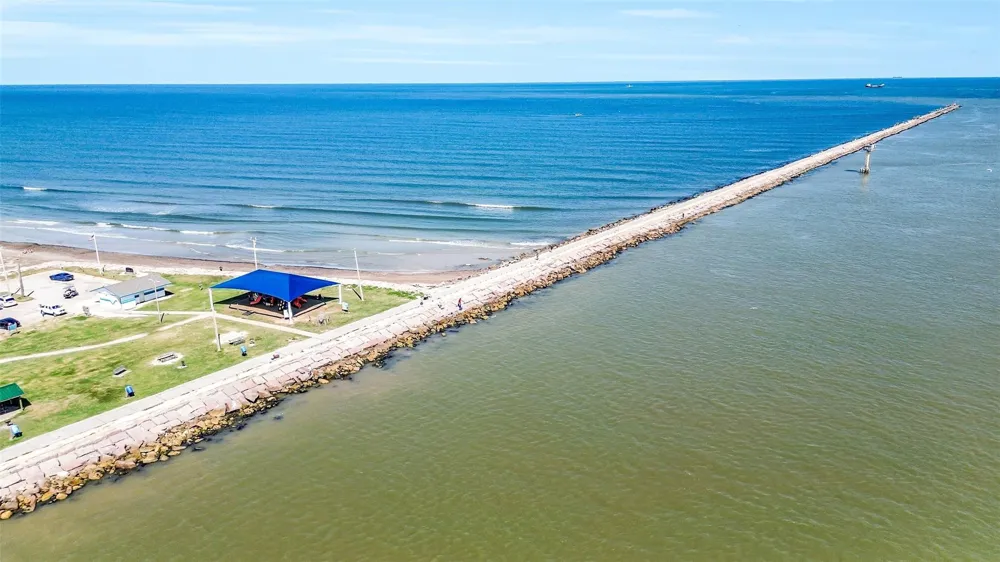 1018 Militia Drive Surfside Beach, TX 77541