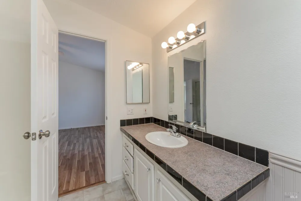 1221 Magnolia Street Willits, CA 95490