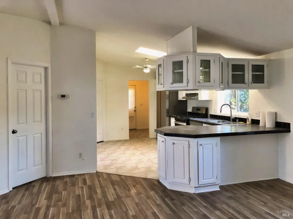 1221 Magnolia Street Willits, CA 95490