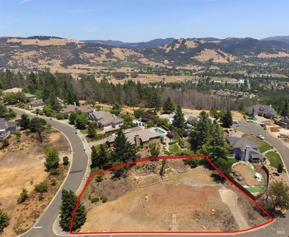 3698 Rocky Knoll Way Santa Rosa, CA 95404