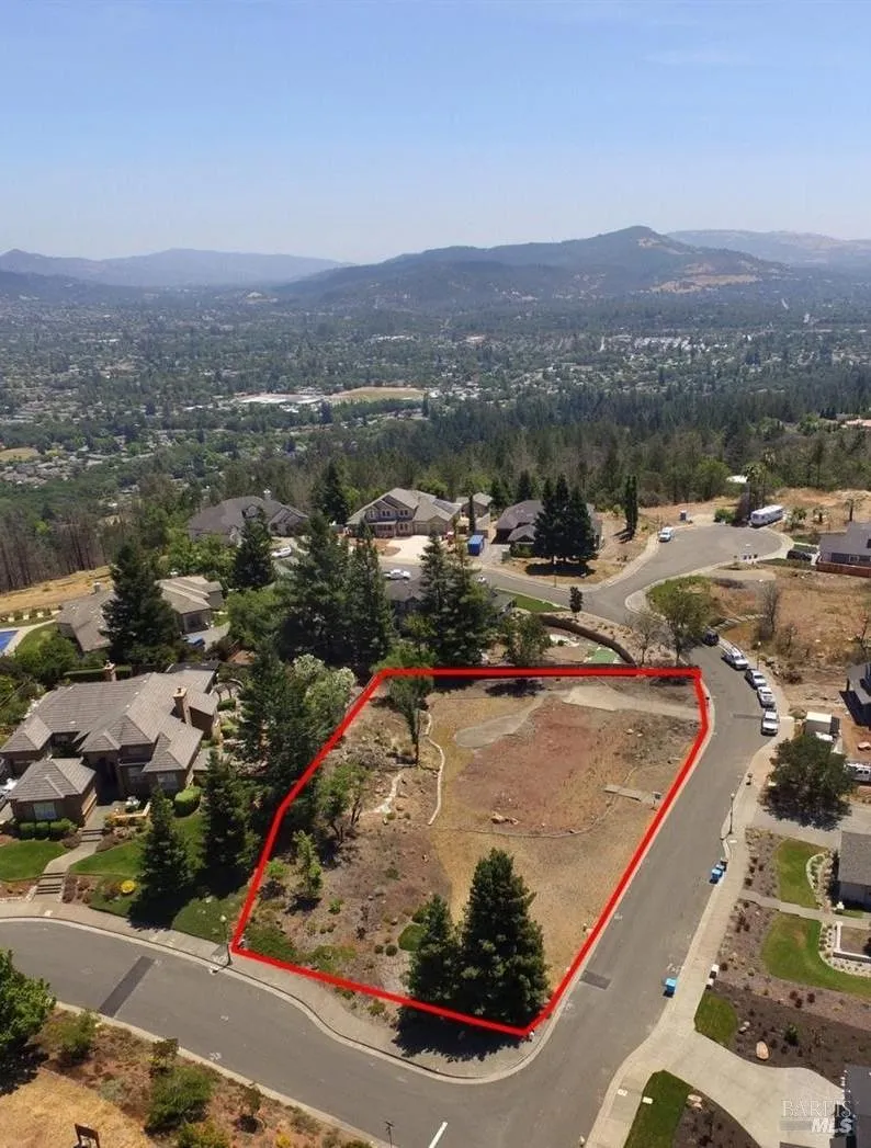 3698 Rocky Knoll Way Santa Rosa, CA 95404
