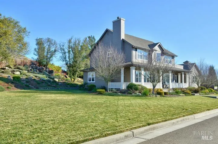 3698 Rocky Knoll Way Santa Rosa, CA 95404