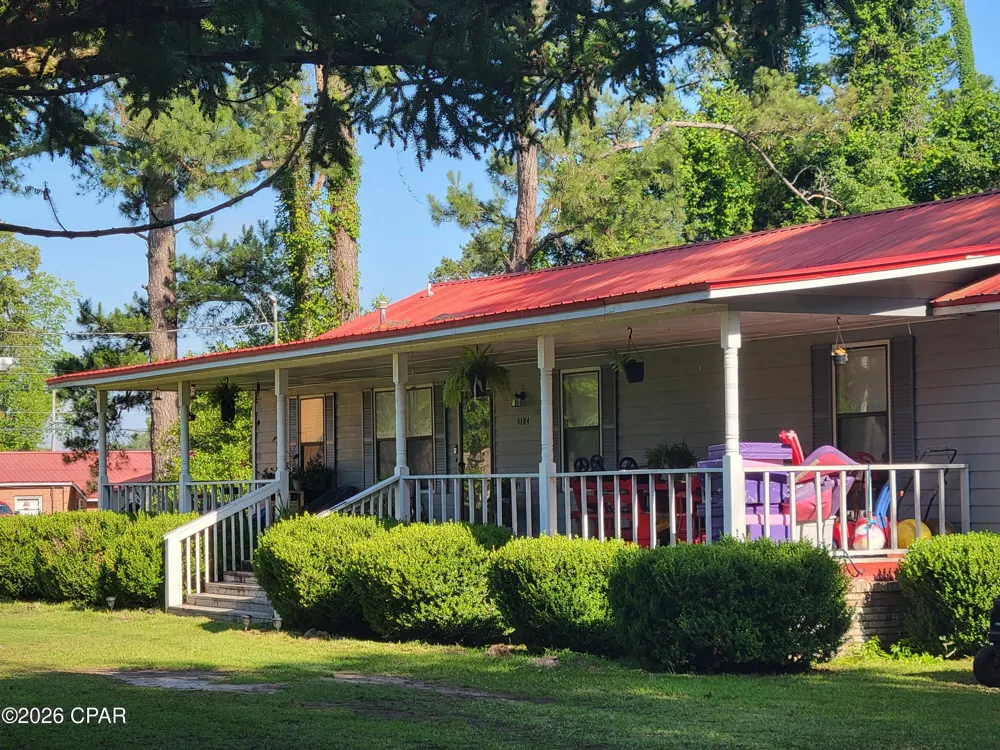 5184 13th Avenue Malone, FL 32445