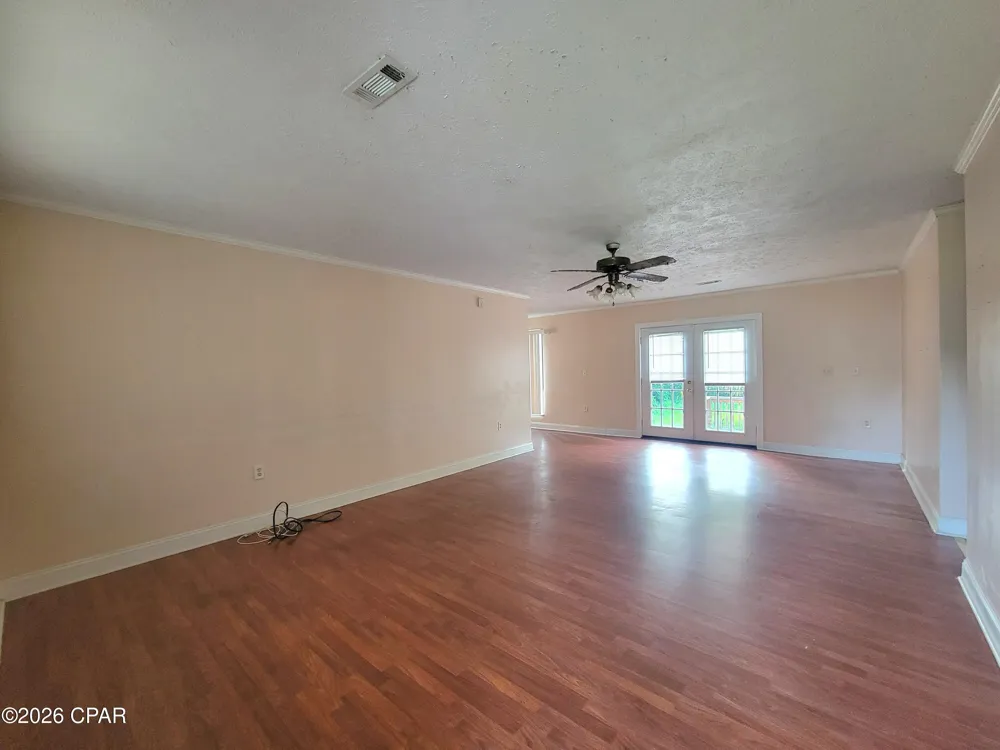 5184 13th Avenue Malone, FL 32445