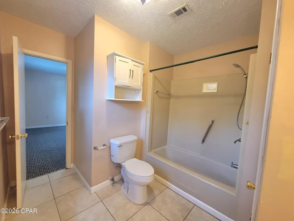 5184 13th Avenue Malone, FL 32445