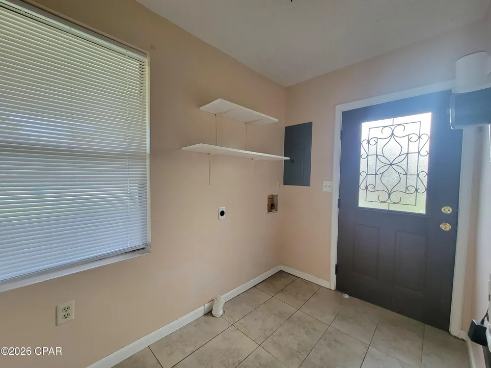 5184 13th Avenue Malone, FL 32445